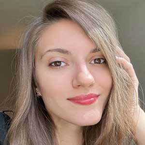 Simply Clean Bellevue Client Care Specialist Vika